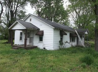 17118 Store Rd #400, Canehill, AR 72717