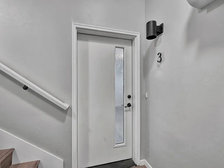 1138 N Blackwelder Ave — Photo 26