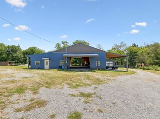 942 Fay Creek Rd, Wartrace, TN 37183