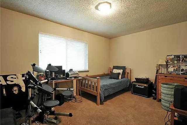 11421 Pyreneese Dr — Photo 17