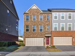 10128 Dorsey Ln, Lanham, MD