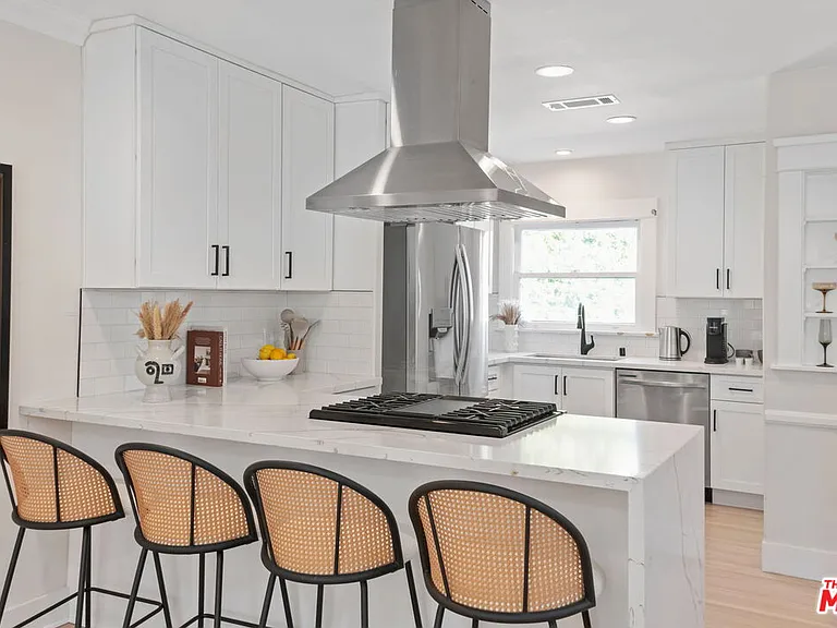 1224 N Ogden Dr — Photo 18