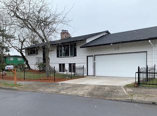 19505 NE Hassalo St, Portland, OR 97230