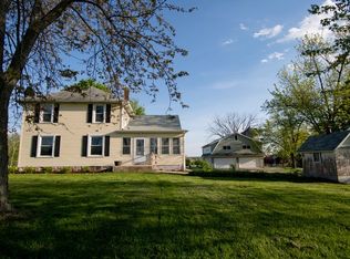 13326 Base Line Rd, Kingston, IL 60145