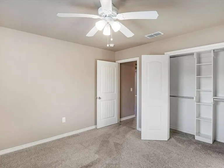 4011 Stonebridge Dr — Photo 8