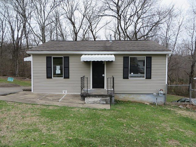 1st image of 444 Shelby St