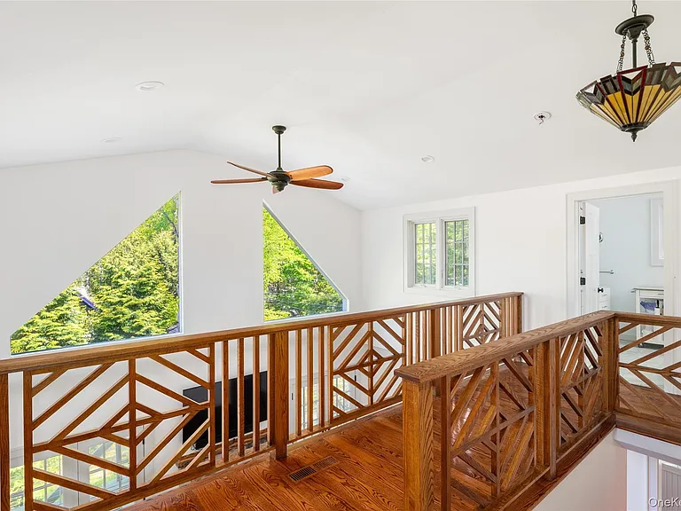 53 Cove Rd — Photo 22