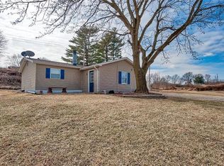 33777 Hale Ln, Brighton, IL 62012