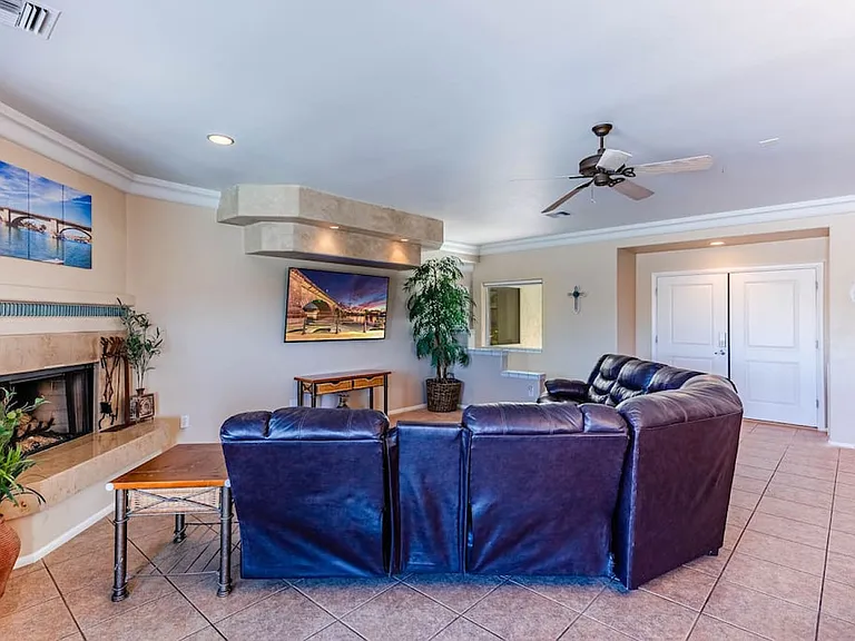 833 Paso Dr — Photo 6
