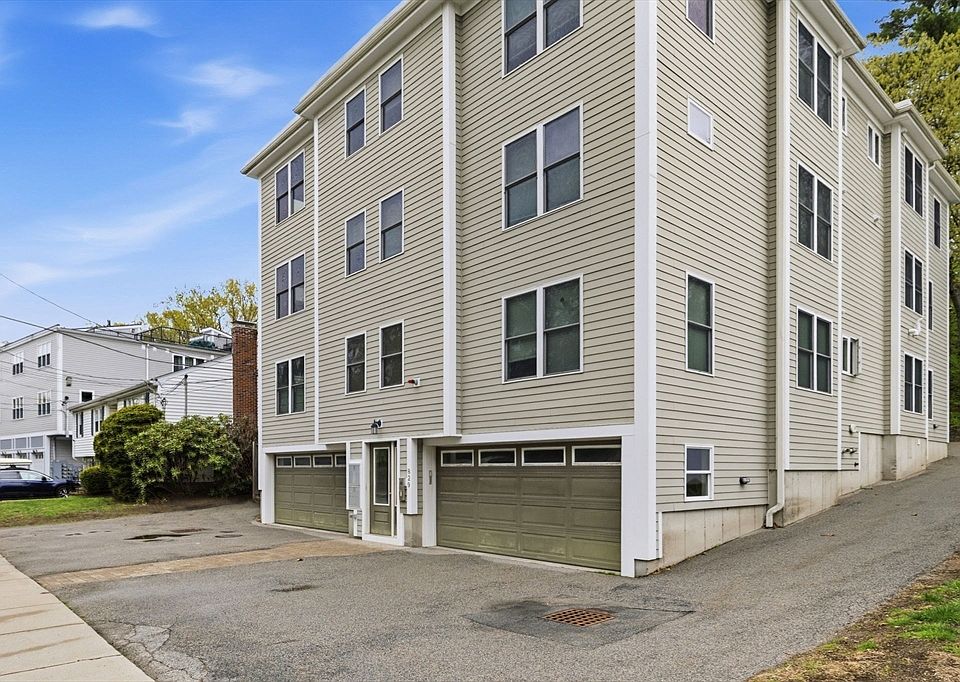 1st image of 829 Lagrange St Unit 3