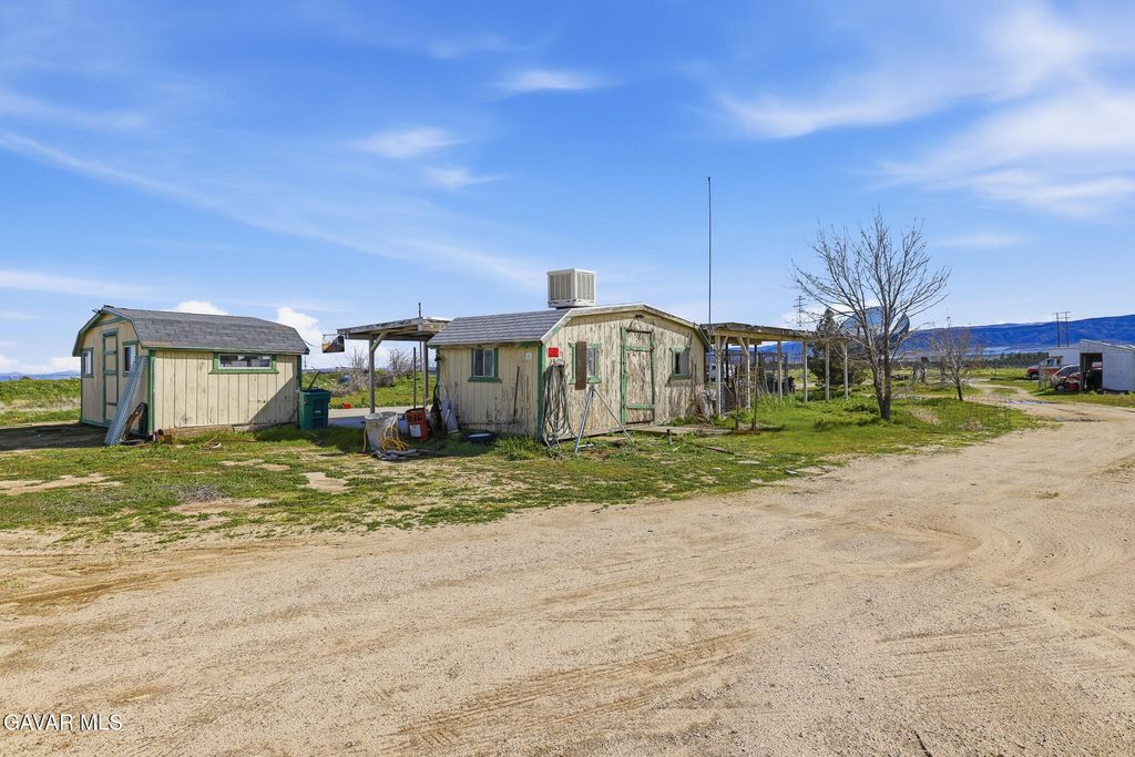 9200 W Avenue H, Lancaster, CA - View 4