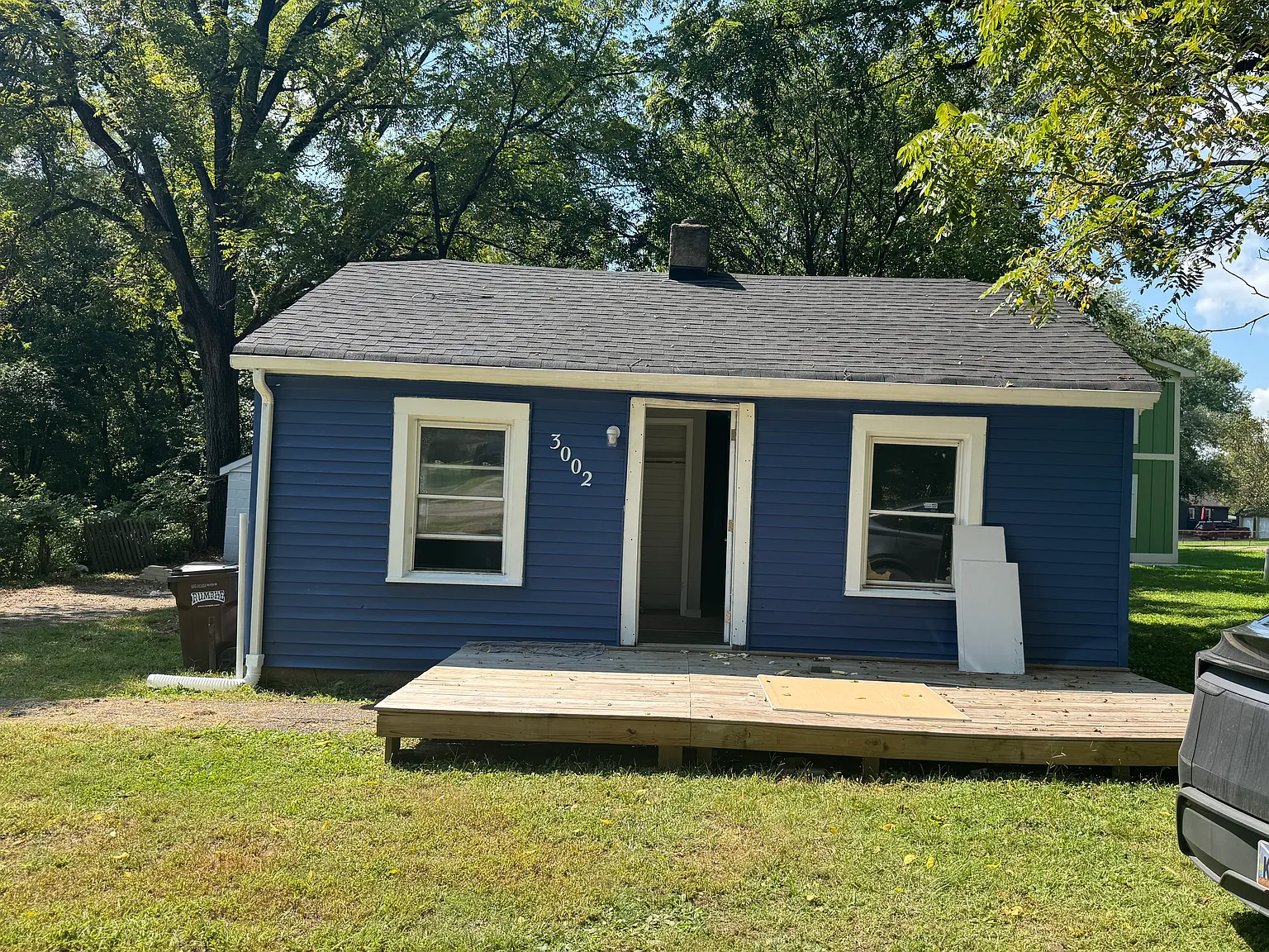 3 bed, 876 sqft, $1,525 — Photo 1