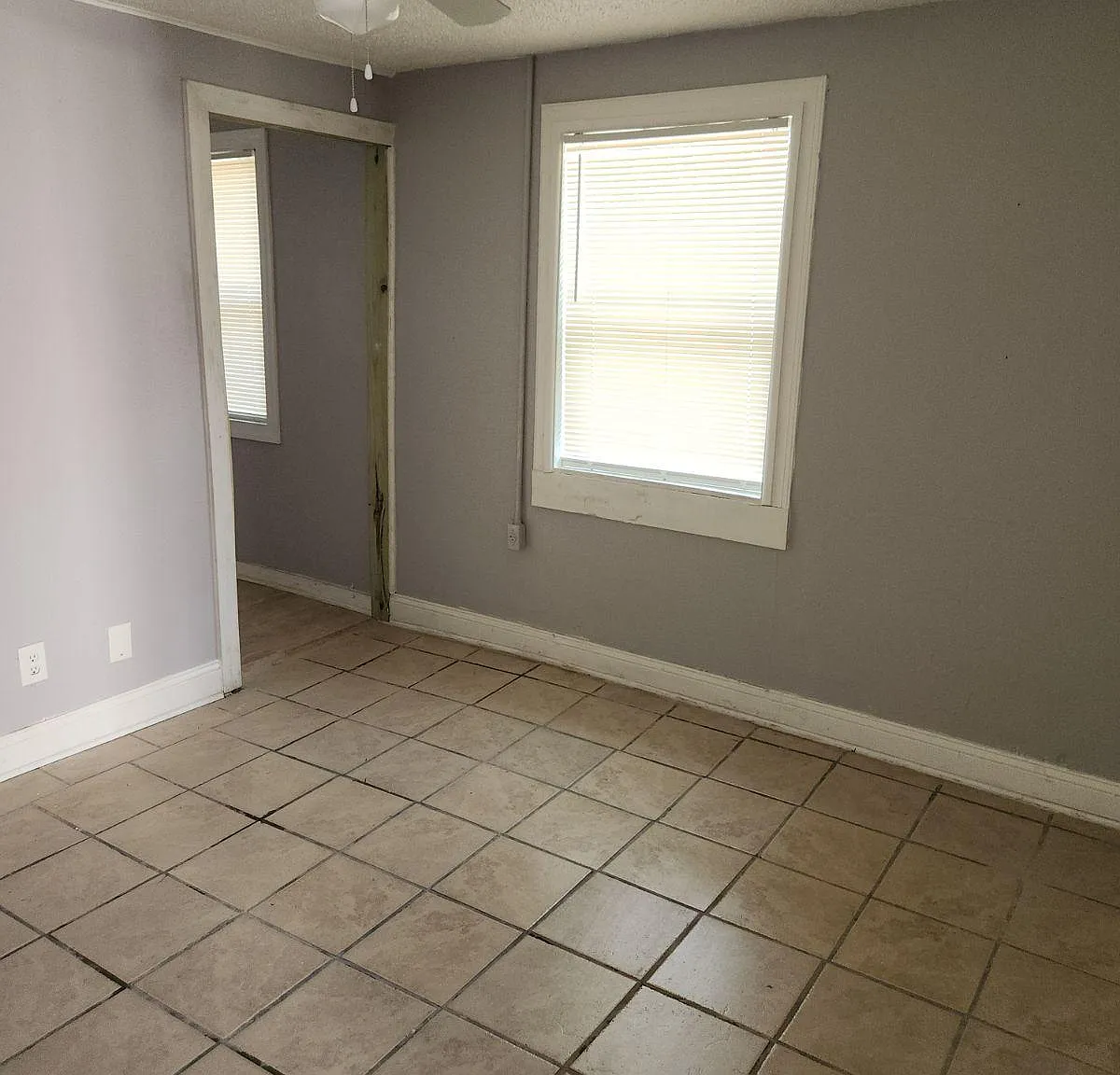1415 Brady St — Photo 4