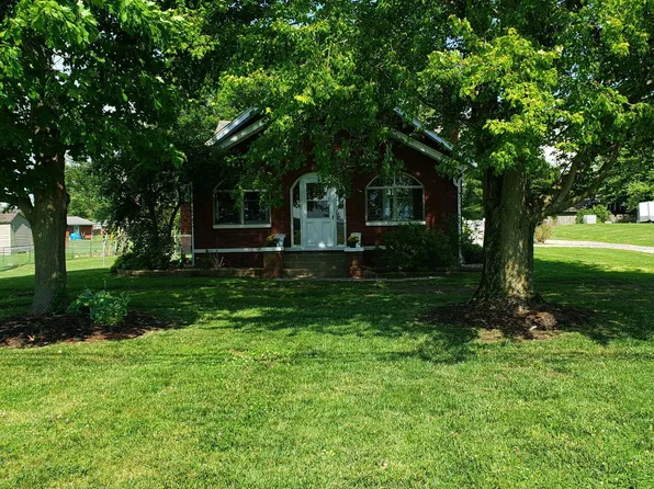 1605 S Walnut St, Seymour, IN 47274