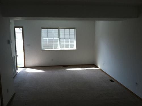 3rd image of 524 W Shore Dr