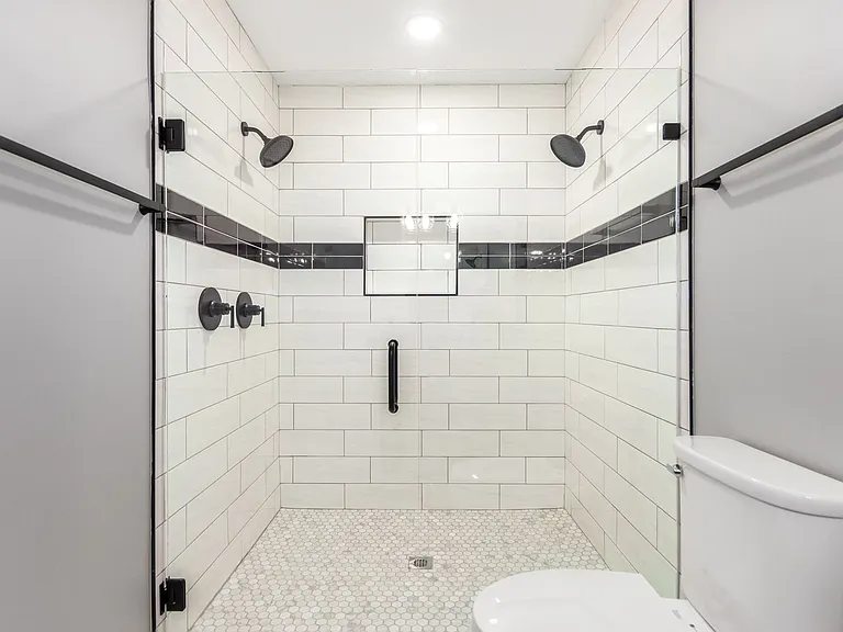 507 E Wesleyan Dr — Photo 12