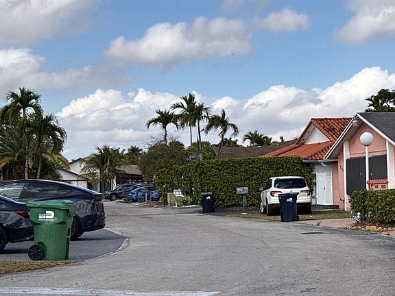 5th image of 756 SW 99 Court Cir