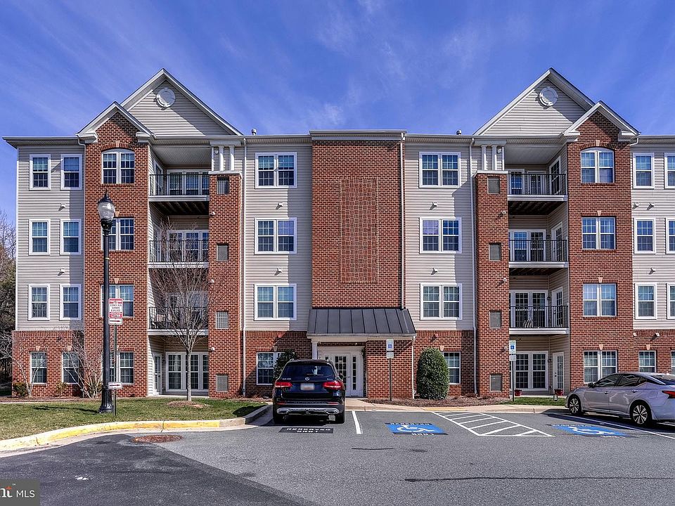 1st image of 7559 Stoney Run Dr Unit 304