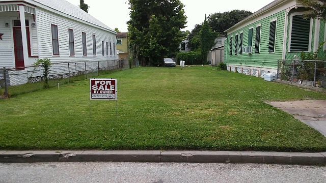 1st image of 2819 Avenue O 1/2