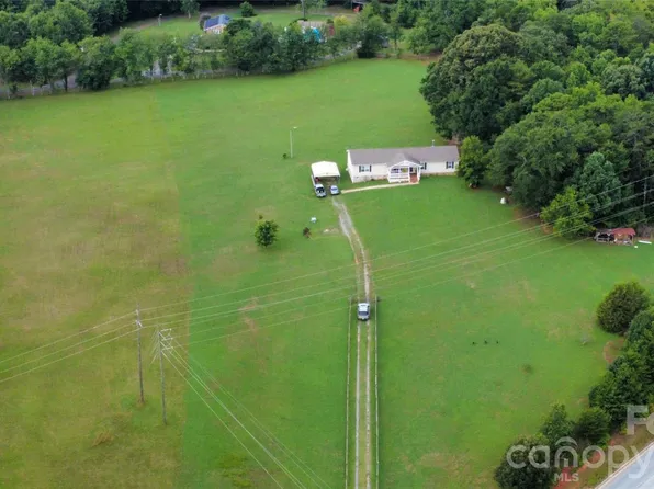 321 E Jones St, Blacksburg, SC 29702