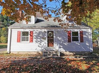 8 Lennox Ave, Windsor, CT 06095