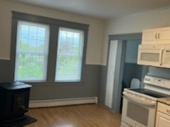 108 Mendon Rd FLOOR 2
