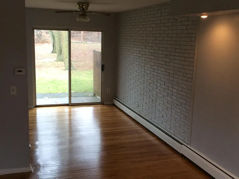 24 Woodward Ave #23 — Photo 11