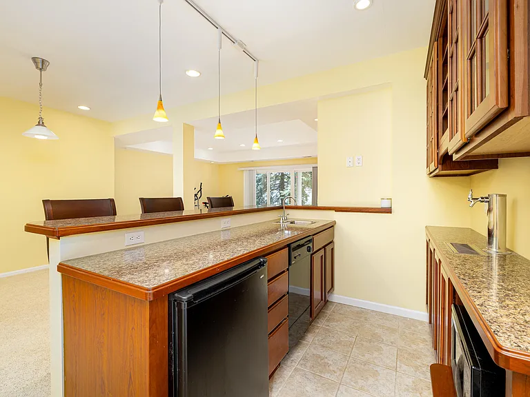 2906 N Knightsbridge Cir — Photo 29