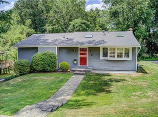 142 Penn Lear Dr, Monroeville, PA