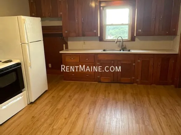 20 Monroe St, Augusta, ME