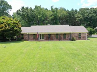 37 Jeff Byrd Rd, Laurel, MS 39443