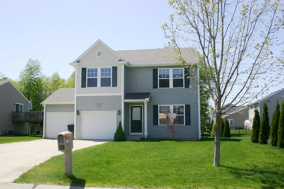 6692 Tiger Lily Dr photo 1
