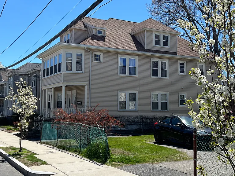 130 Nichols Ave — Photo 19