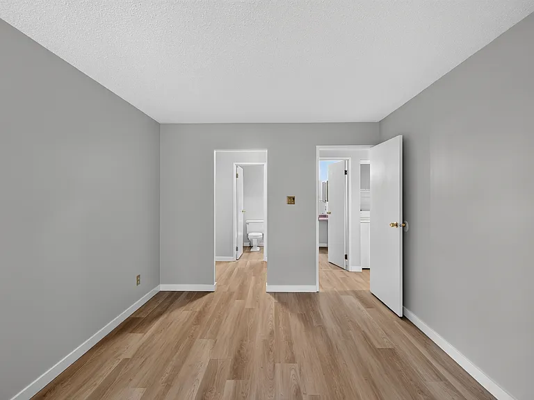 2314 151st Ave NW — Photo 19