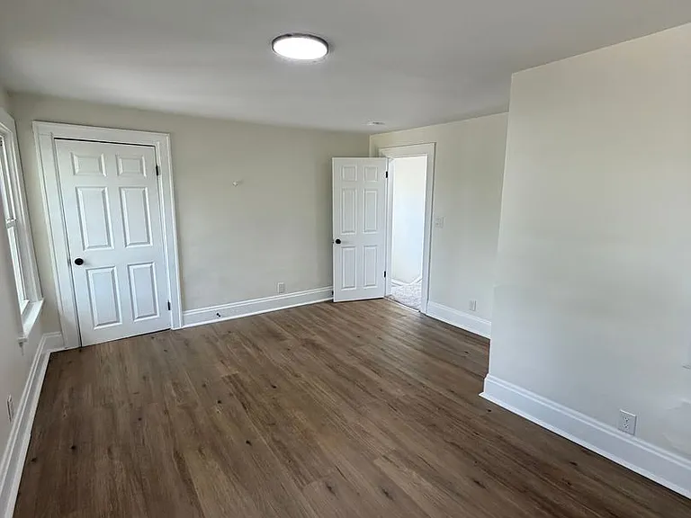 423 Sheldon Ave — Photo 18