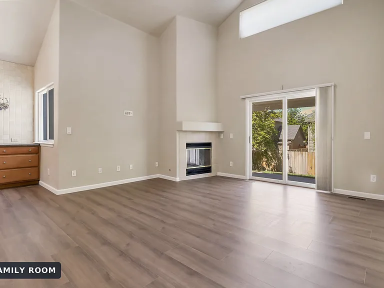 4007 S Sable Cir — Photo 3