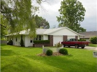 966 Royce Ave, Holland, MI 49423