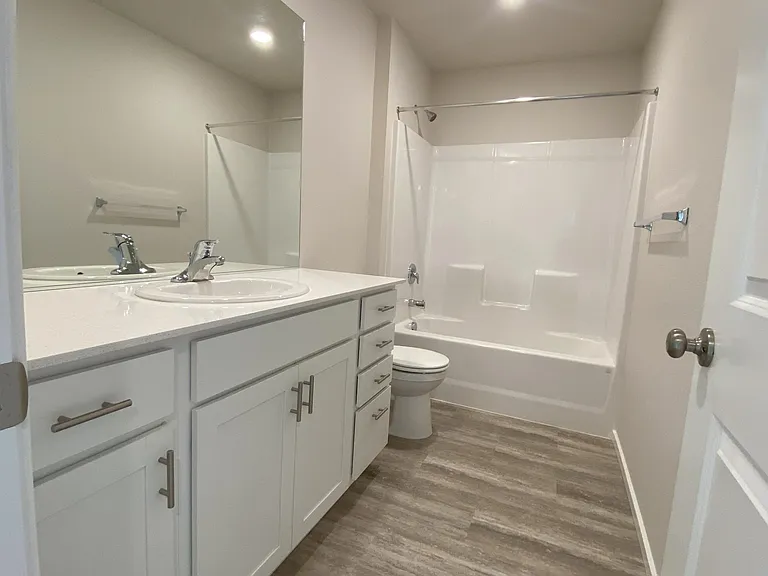 4813 Milo Ave NE — Photo 15