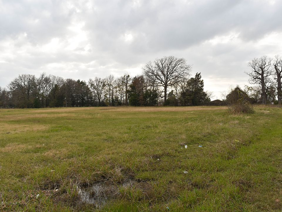 1st image of 1100 N Seven Points Dr