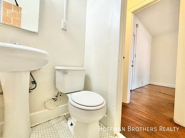 532 S Coronado St #201 — Photo 7