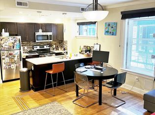 1806 Spruce St APT 3R, Philadelphia, PA 19103