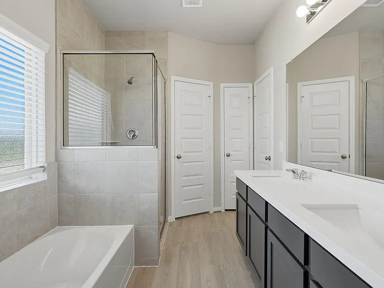 10406 Milford Woods Ln — Photo 24