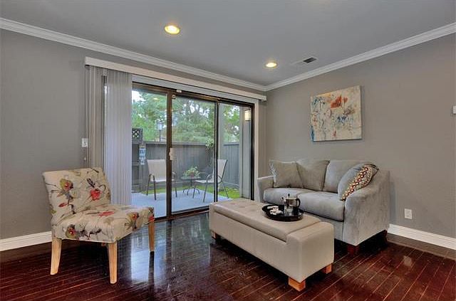 1st image of 3204 La Terrace Cir