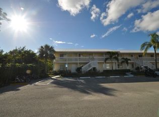 4631 Bayshore Dr APT L4, Naples, FL 34112