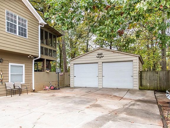 3rd image of 87 Water Way Trl