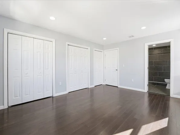 225 Freeman Avenue image 13 of 24