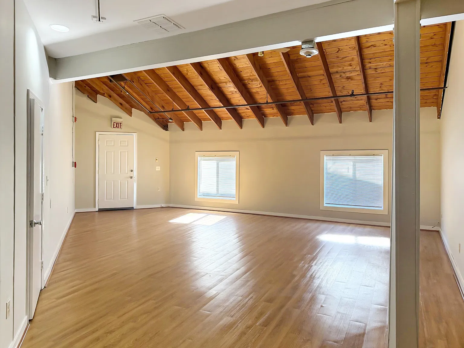 55 Beach St — Photo 4