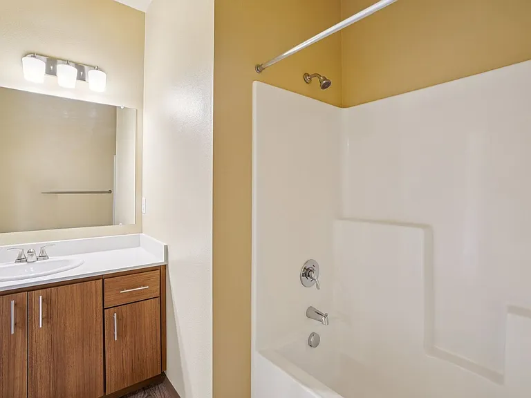 LIBERTY CREST APARTMENTS — Photo 48