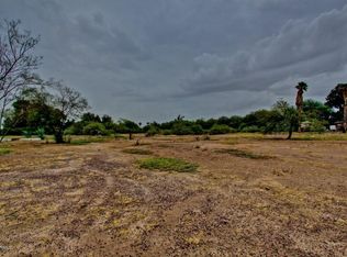 828 E Apollo Rd, Phoenix, AZ 85042