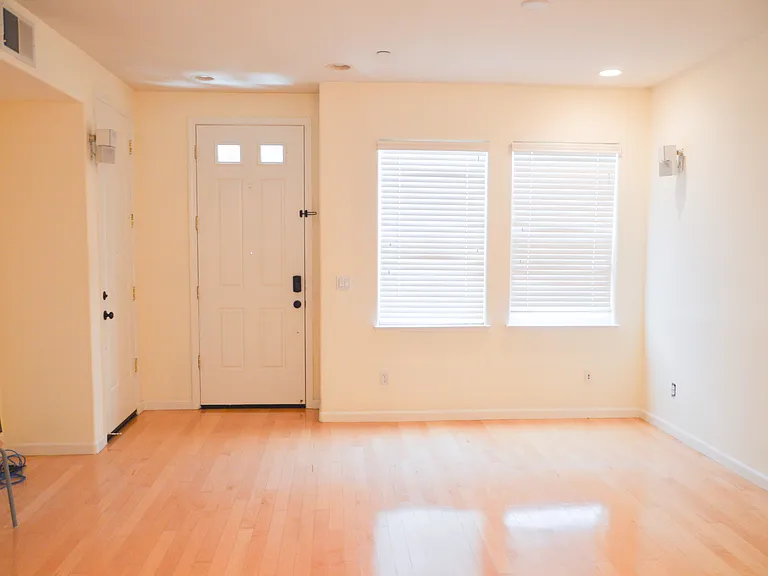 538 Altino Blvd — Photo 5